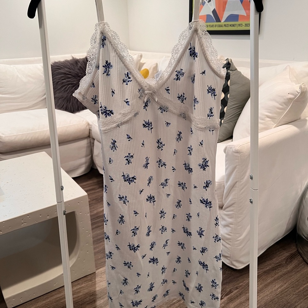 Floral Lace-Trim Mini Dress White and Blue